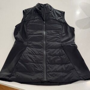 Lululemon Women’s Black Puffer Vest